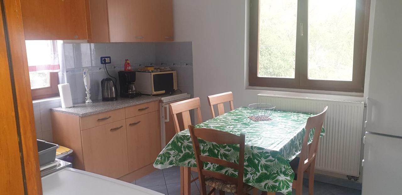 Apartments Nena 3* Ližnjan エクステリア 写真