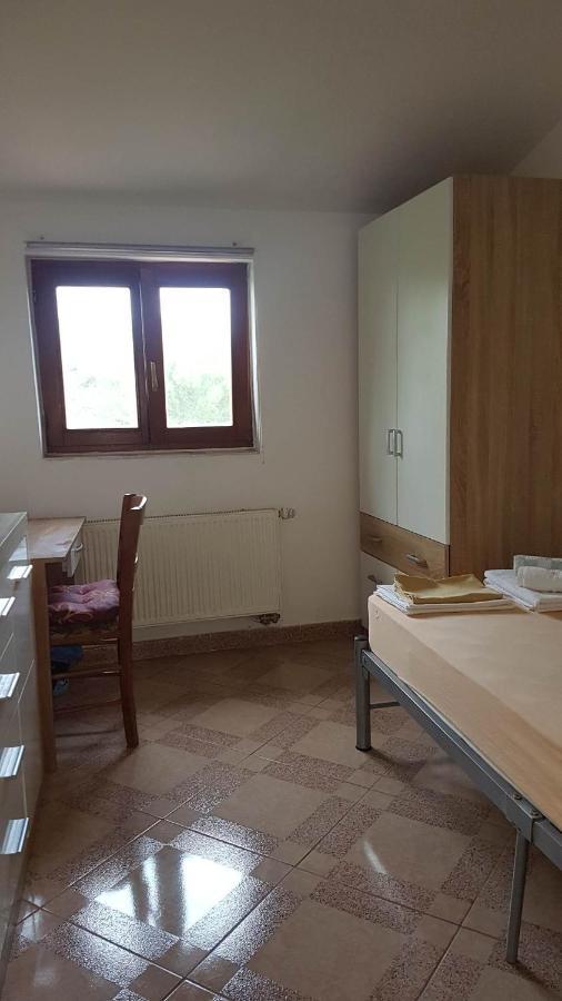 Apartments Nena 3* Ližnjan エクステリア 写真